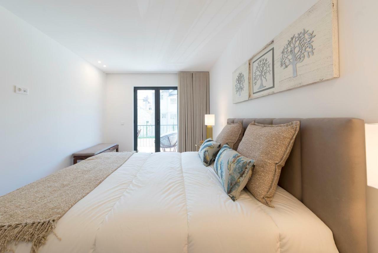 Lovelystay - Downtown Balcony Apartment With Free Parking Porto Ngoại thất bức ảnh